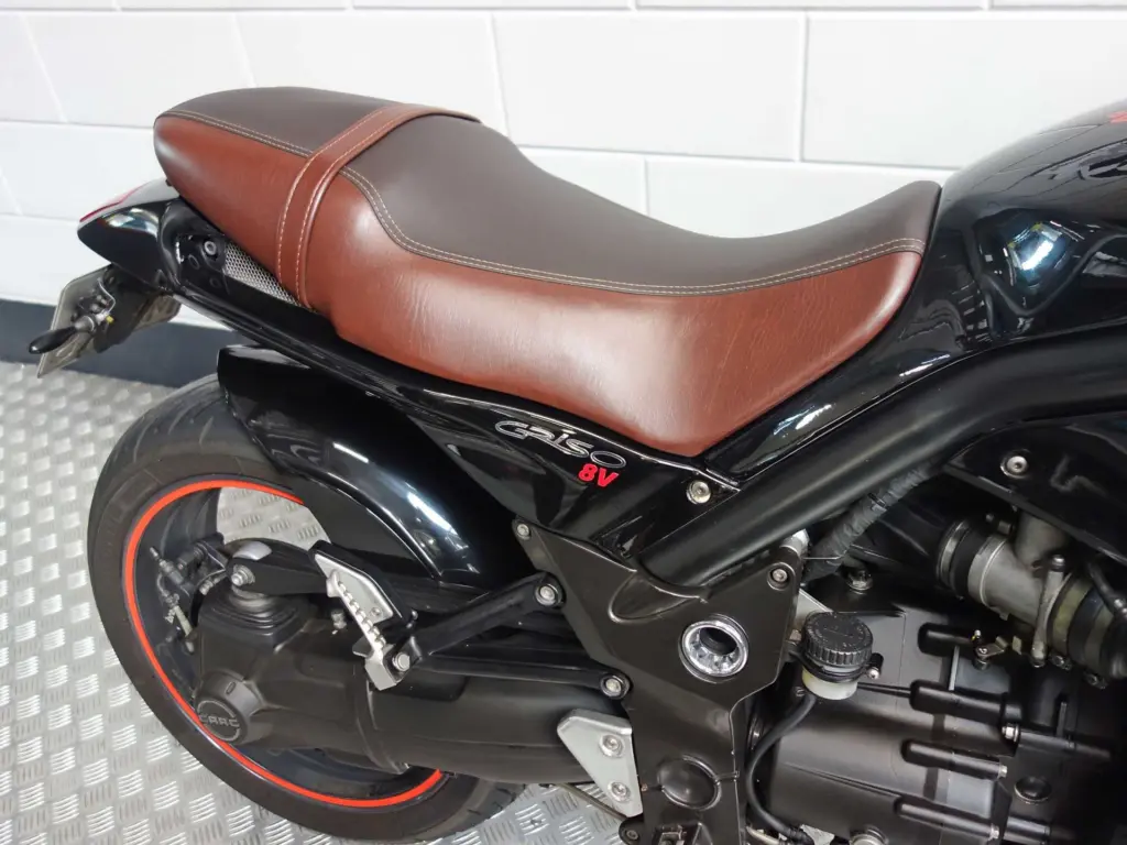 Gebruikte Moto Guzzi Griso naked bike met 1151cc motor uit 2008 bij NIWA Motoren