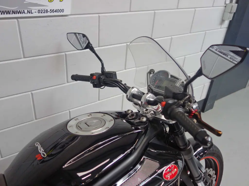 Gebruikte Moto Guzzi Griso naked bike met 1151cc motor uit 2008 bij NIWA Motoren