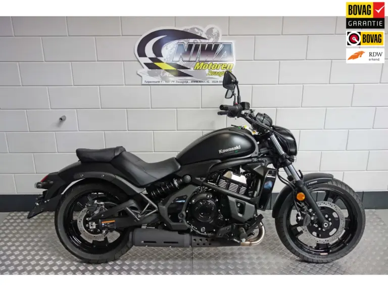 Nieuwe Kawasaki Eliminator 500 chopper met 451cc motor uit 2026 bij NIWA Motoren