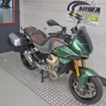 Gebruikte Moto Guzzi V100 tour met 1042cc motor uit 2024 bij NIWA Motoren