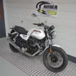 Nieuwe Moto Guzzi V7 tour met 853cc motor uit 2026 bij NIWA Motoren