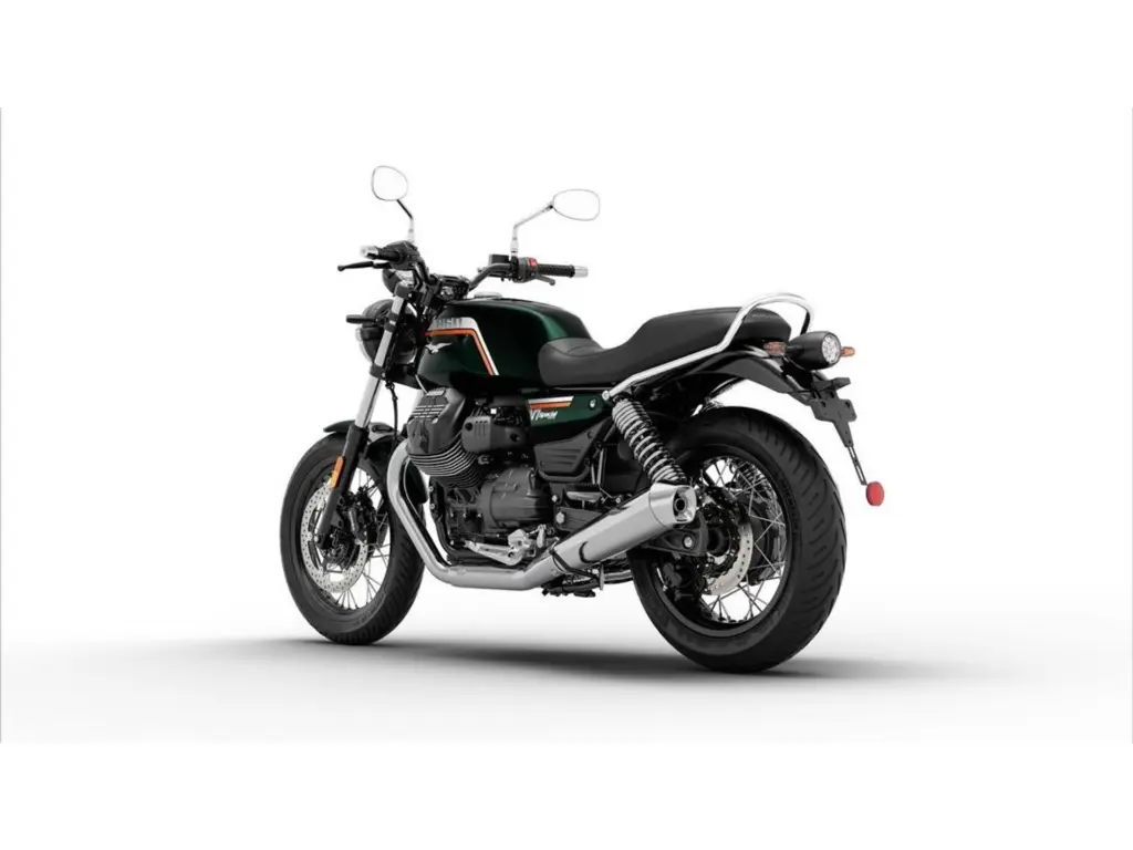 Nieuwe Moto Guzzi V7 tour met 853cc motor uit 2026 bij NIWA Motoren