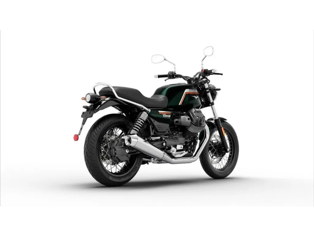 Nieuwe Moto Guzzi V7 tour met 853cc motor uit 2026 bij NIWA Motoren