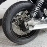 Nieuwe Moto Guzzi V7 tour met 853cc motor uit 2026 bij NIWA Motoren
