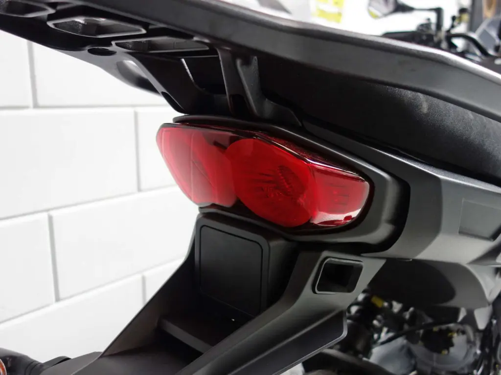 Nieuwe Moto Guzzi Stelvio tour met cc motor uit 2026 bij NIWA Motoren