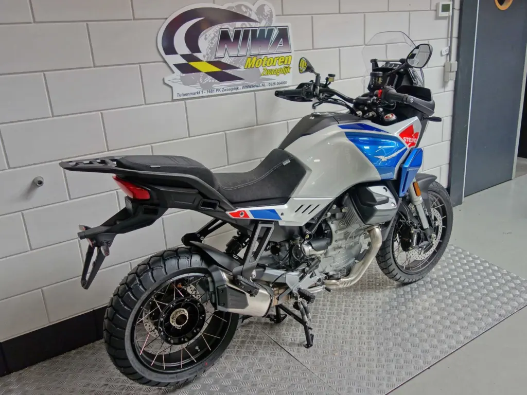 Nieuwe Moto Guzzi Stelvio tour met cc motor uit 2026 bij NIWA Motoren