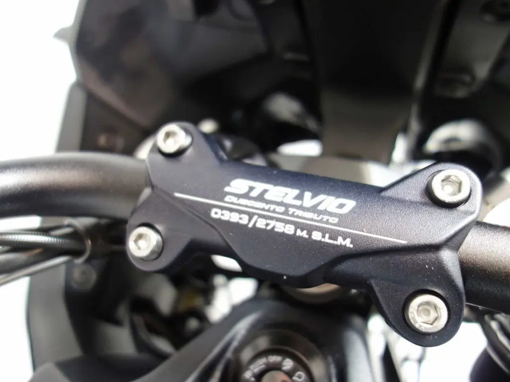 Nieuwe Moto Guzzi Stelvio tour met cc motor uit 2026 bij NIWA Motoren