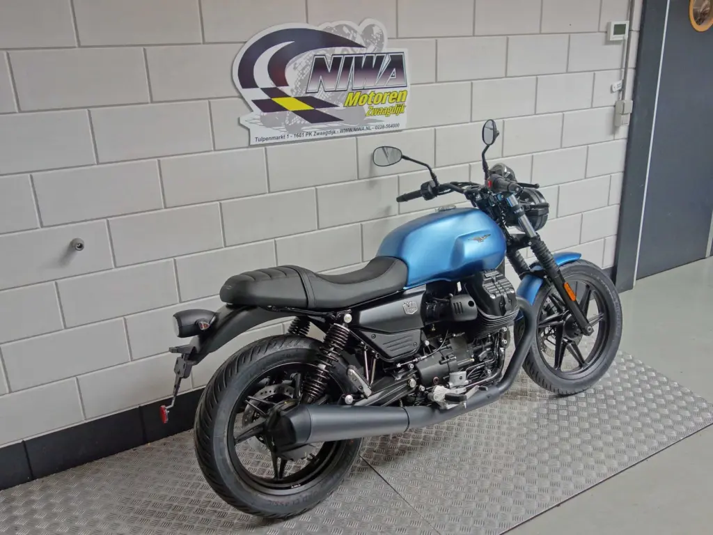 Nieuwe Moto Guzzi V7 sport met 853cc motor uit 2026 bij NIWA Motoren