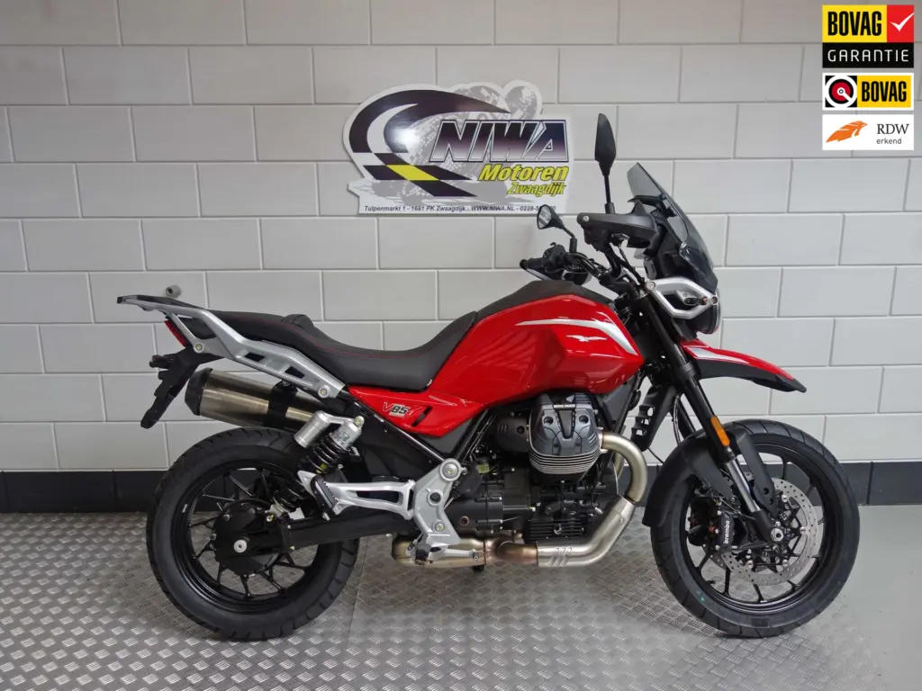 Nieuwe Moto Guzzi V85 tour met 853cc motor uit 2026 bij NIWA Motoren