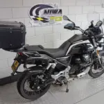 Gebruikte Moto Guzzi V85 tour met 853cc motor uit 2022 bij NIWA Motoren