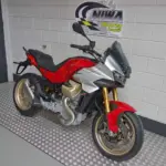 Nieuwe Moto Guzzi V100 tour met cc motor uit 2026 bij NIWA Motoren