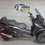 Gebruikte Piaggio MP3 motorscooter met 493cc motor uit 2021 bij NIWA Motoren