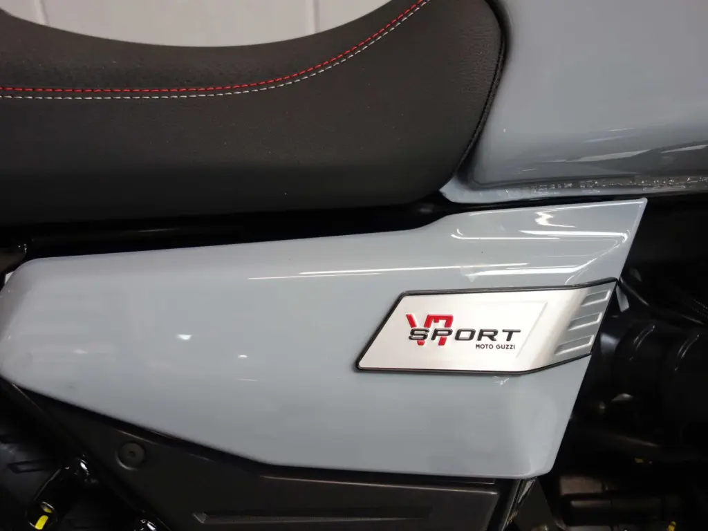 Nieuwe Moto Guzzi V7 sport met cc motor uit 2026 bij NIWA Motoren