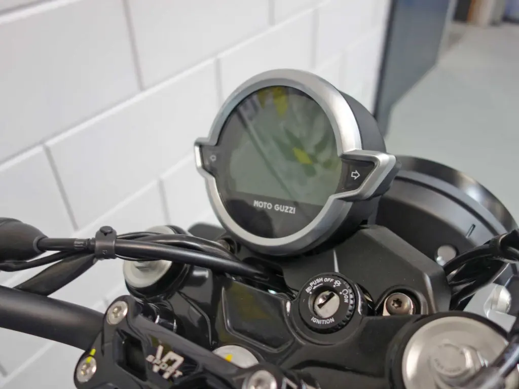 Nieuwe Moto Guzzi V7 sport met cc motor uit 2026 bij NIWA Motoren