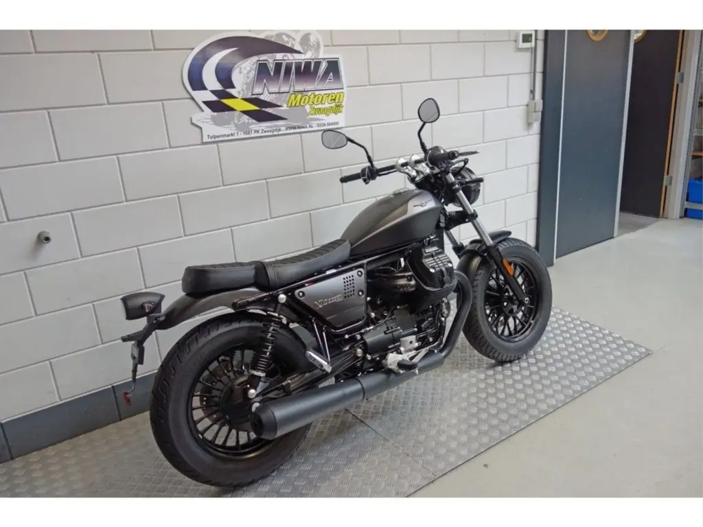 Nieuwe Moto Guzzi V9 tour met 853cc motor uit 2026 bij NIWA Motoren