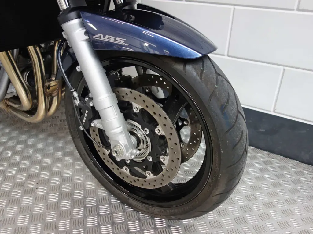 Gebruikte Suzuki GSF sport met 1255cc motor uit 2007 bij NIWA Motoren