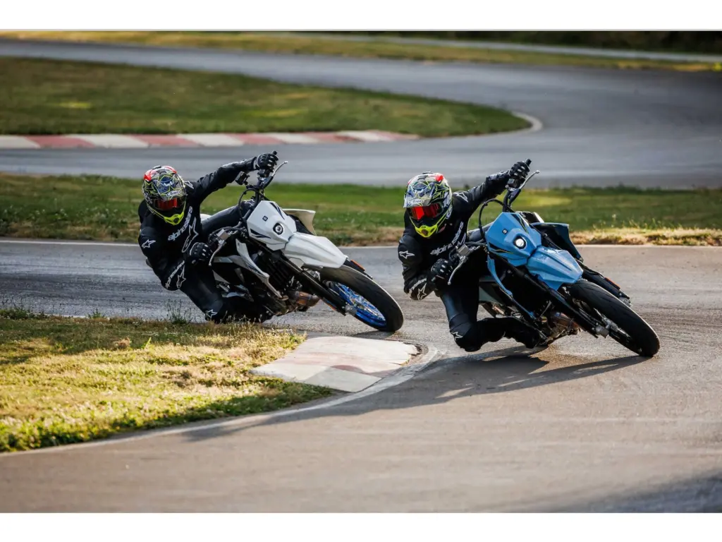 Nieuwe Suzuki supermotard met 400cc motor uit 2026 bij NIWA Motoren