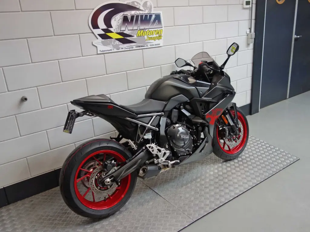 Nieuwe Suzuki GSX supersport met 776cc motor uit 2026 bij NIWA Motoren