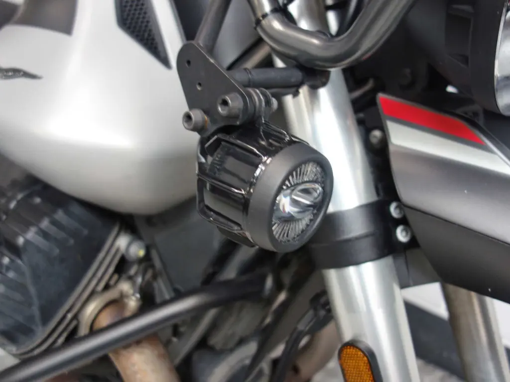 Gebruikte Moto Guzzi V85 tour met 853cc motor uit 2023 bij NIWA Motoren