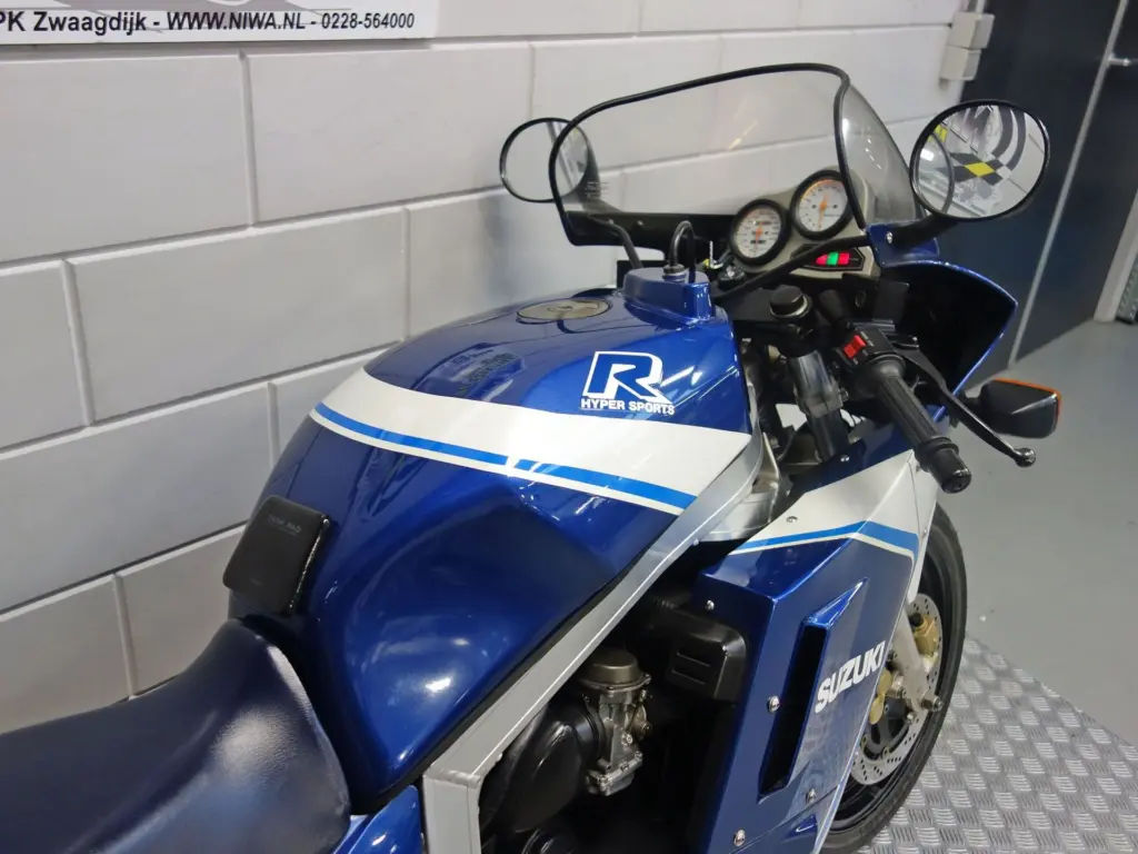 Gebruikte Suzuki GSX supersport met 1052cc motor uit 1987 bij NIWA Motoren