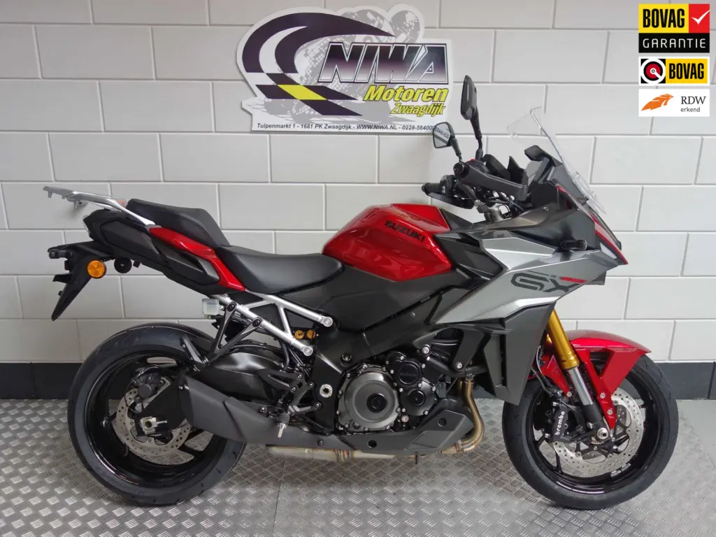 Nieuwe Suzuki GSX tour met 999cc motor uit 2025 bij NIWA Motoren
