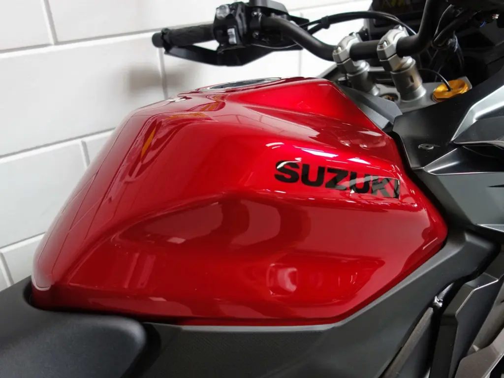 Nieuwe Suzuki GSX tour met 999cc motor uit 2025 bij NIWA Motoren