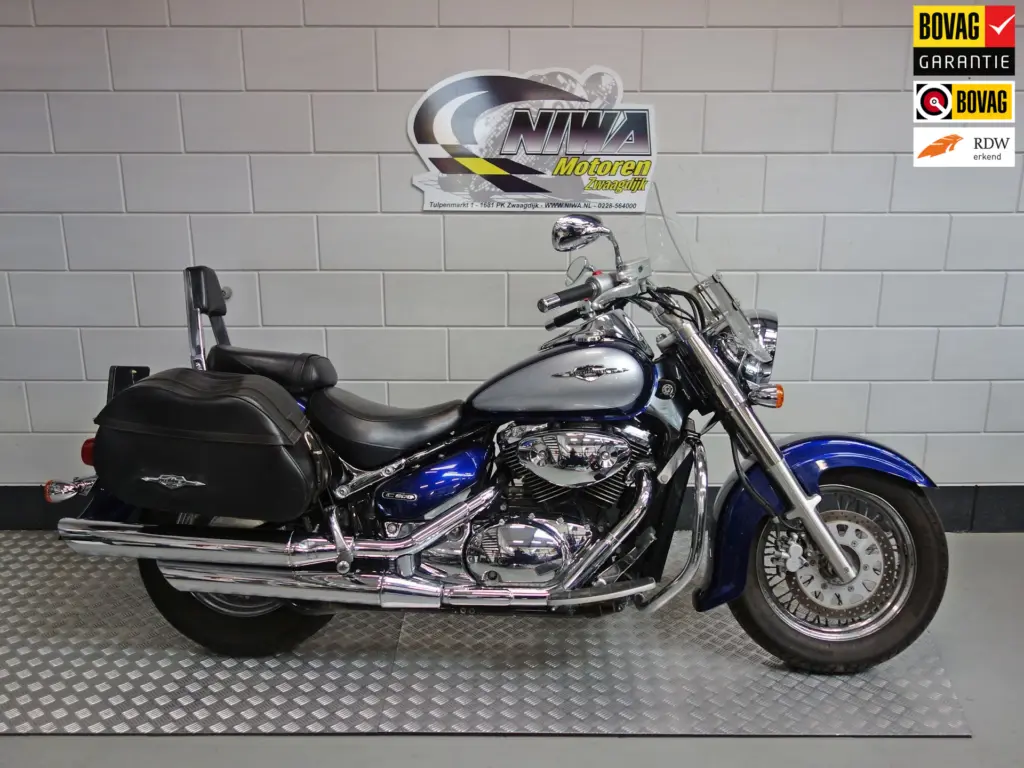 Gebruikte Suzuki Intruder chopper met 805cc motor uit 2008 bij NIWA Motoren
