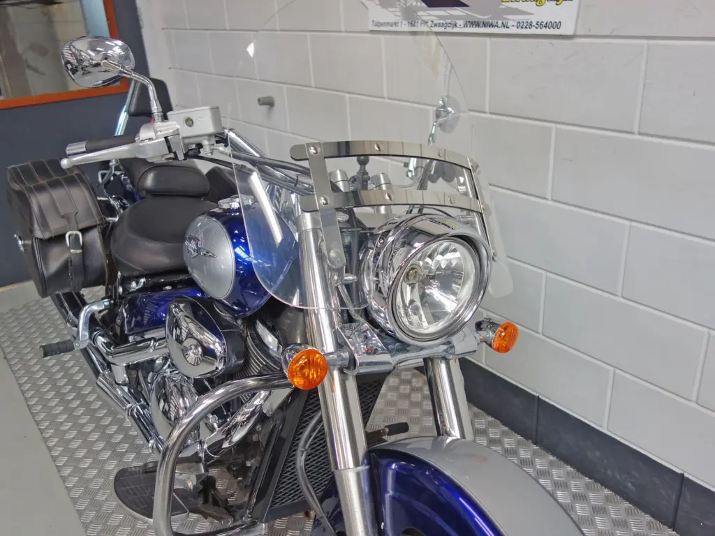 Gebruikte Suzuki Intruder chopper met 805cc motor uit 2008 bij NIWA Motoren