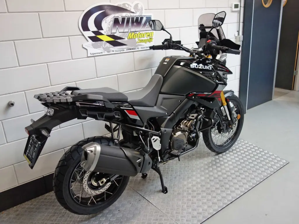 Nieuwe Suzuki V-Strom tour met 1037cc motor uit 2026 bij NIWA Motoren