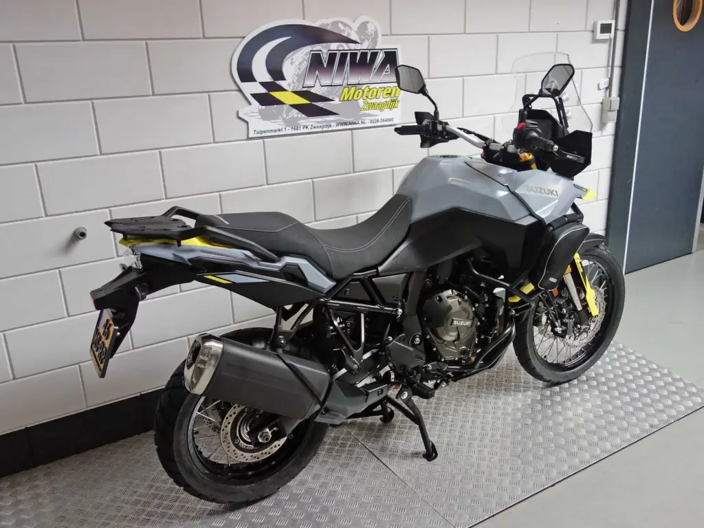 Gebruikte Suzuki V-Strom overig met 776cc motor uit 2023 bij NIWA Motoren