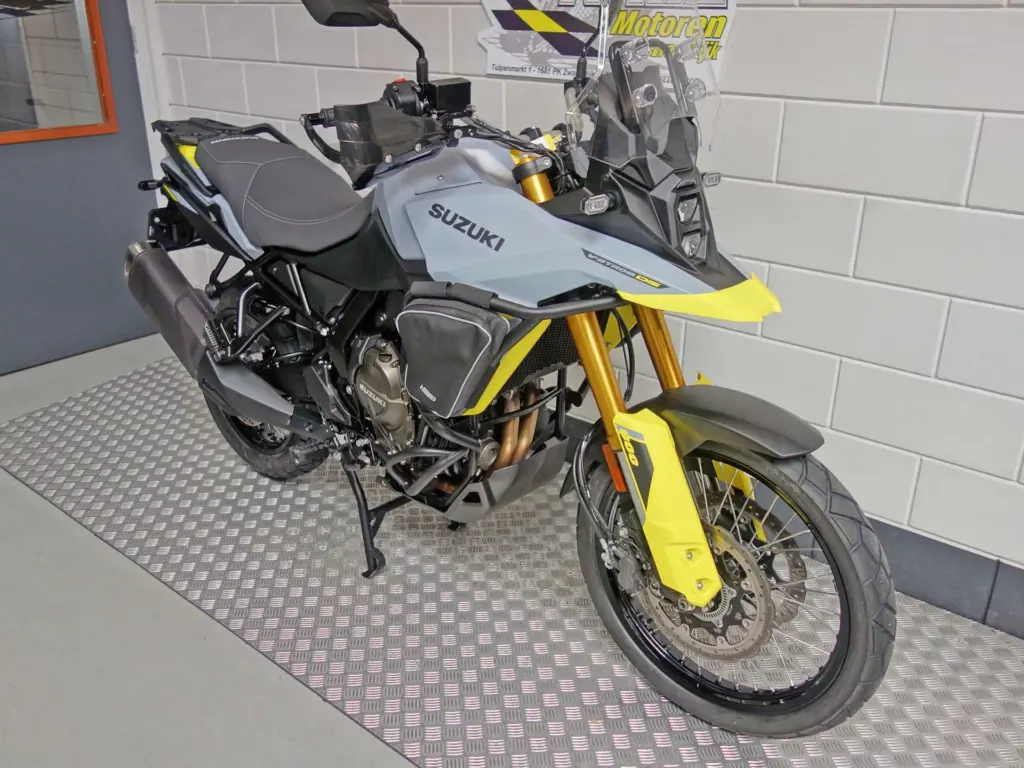 Gebruikte Suzuki V-Strom overig met 776cc motor uit 2023 bij NIWA Motoren