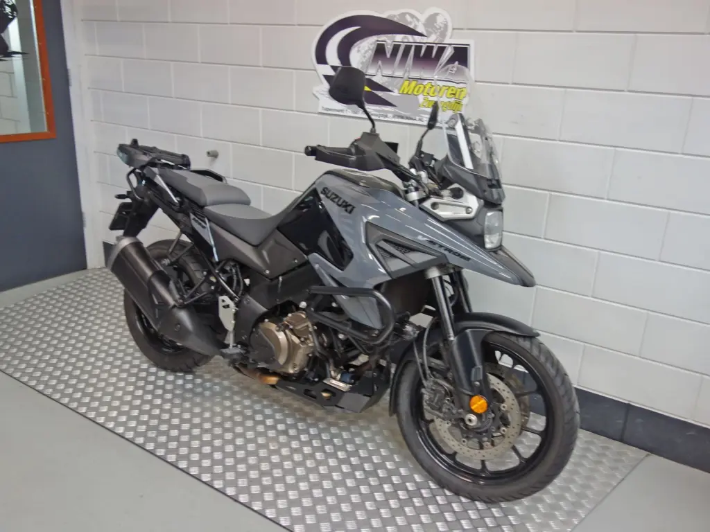 Gebruikte Suzuki V-Strom overig met 1037cc motor uit 2021 bij NIWA Motoren