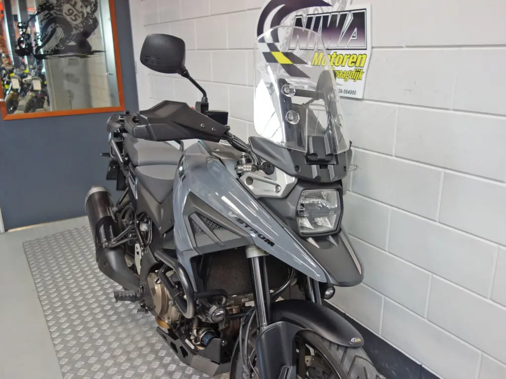 Gebruikte Suzuki V-Strom overig met 1037cc motor uit 2021 bij NIWA Motoren