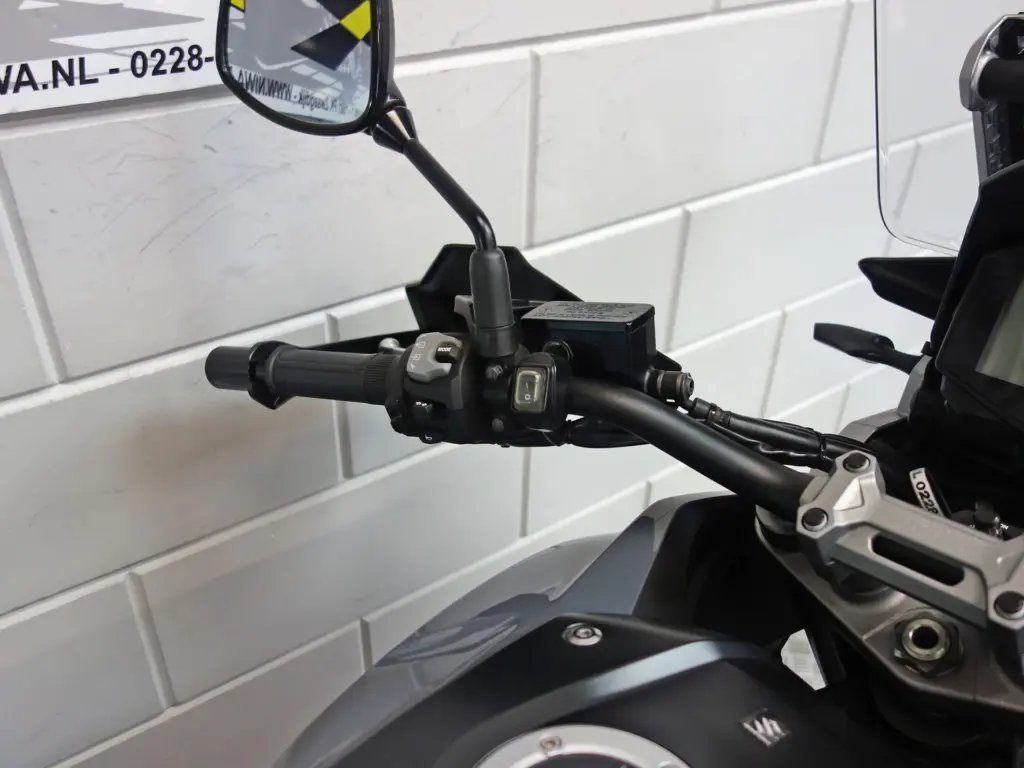 Gebruikte Suzuki V-Strom overig met 1037cc motor uit 2021 bij NIWA Motoren