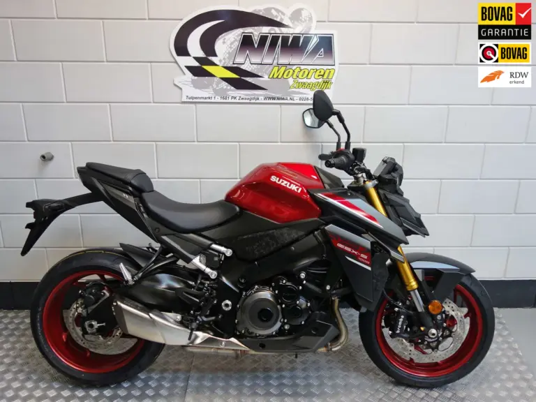 Gebruikte Suzuki GSX naked bike met cc motor uit 2025 bij NIWA Motoren
