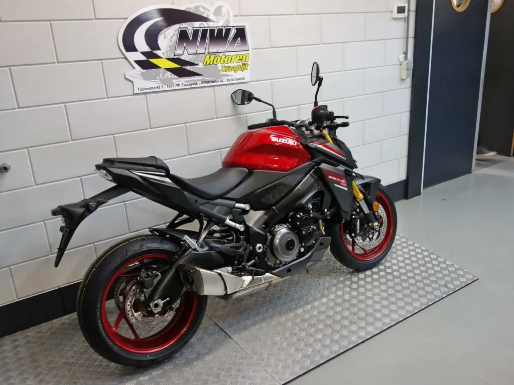 Nieuwe Suzuki GSX naked bike met 999cc motor uit 2026 bij NIWA Motoren
