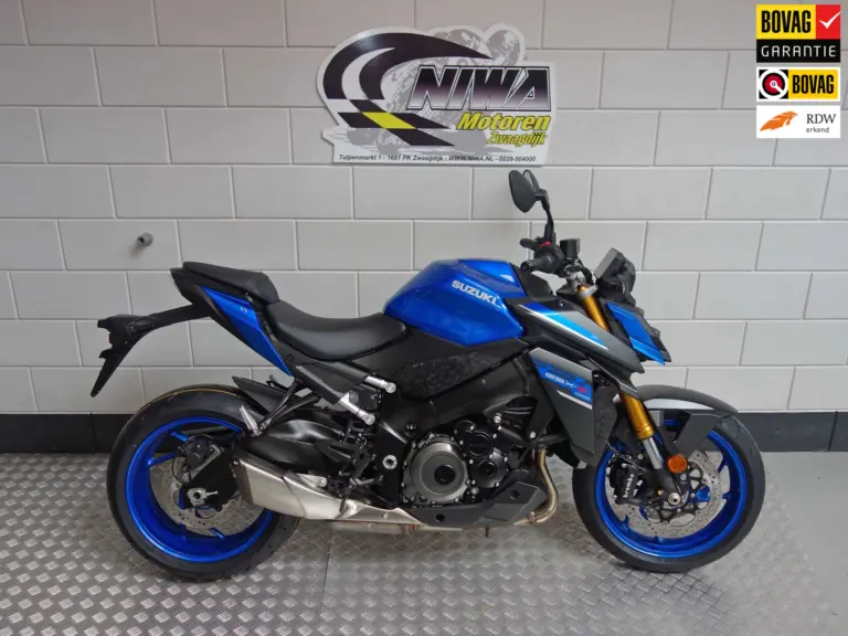 Gebruikte Suzuki GSX naked bike met cc motor uit 2025 bij NIWA Motoren