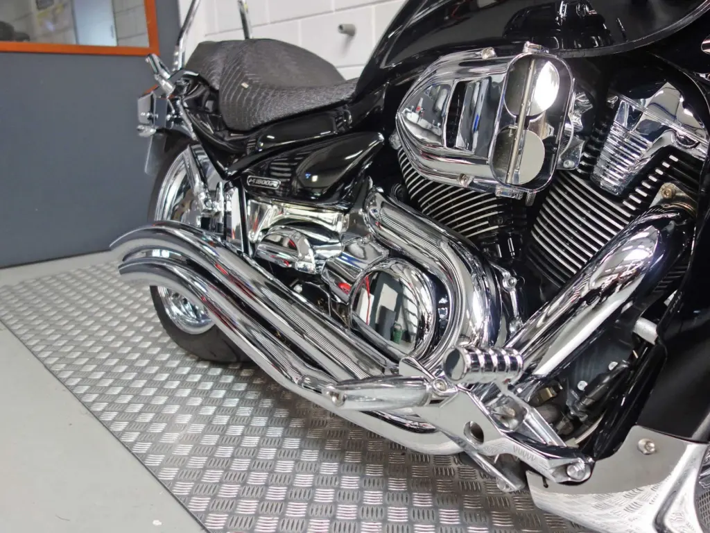 Gebruikte Suzuki M 1800 chopper met 1783cc motor uit 2006 bij NIWA Motoren