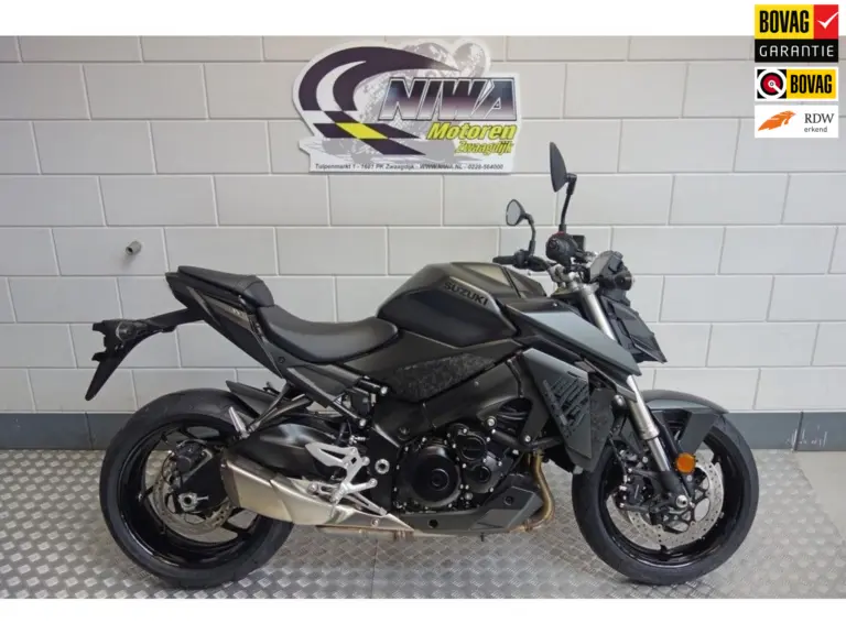 Gebruikte Suzuki GSX naked bike met cc motor uit 2025 bij NIWA Motoren