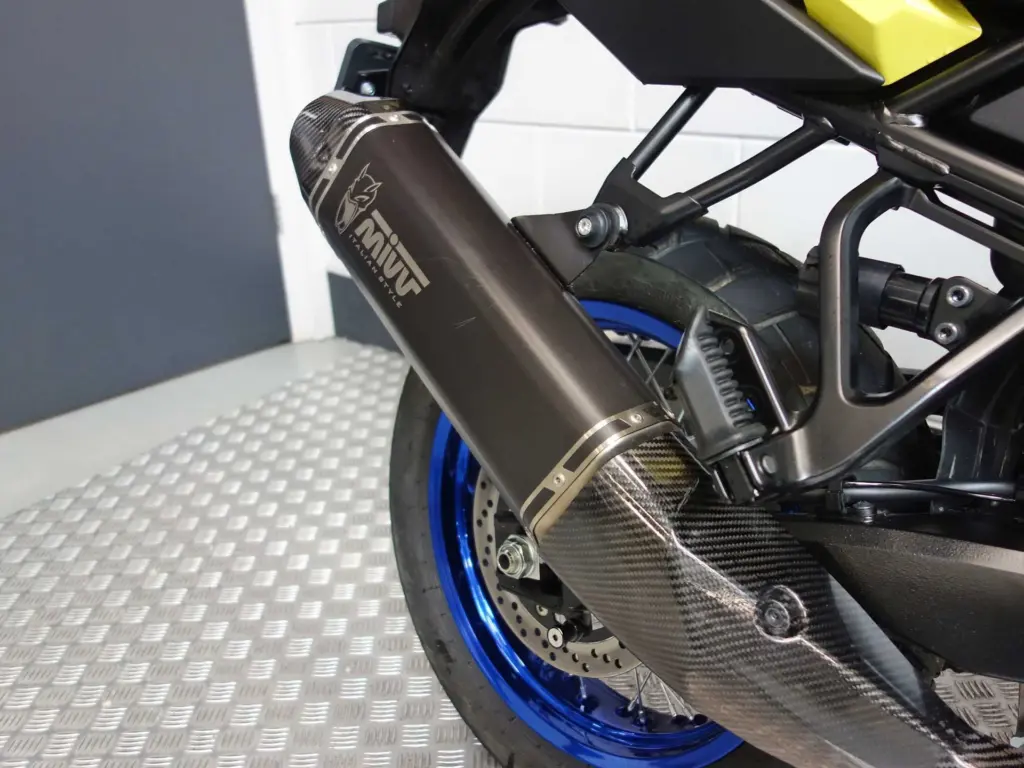 Gebruikte Suzuki V-Strom tour met 776cc motor uit 2025 bij NIWA Motoren