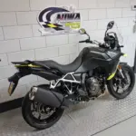 Gebruikte Suzuki V-Strom tour met 776cc motor uit 2025 bij NIWA Motoren