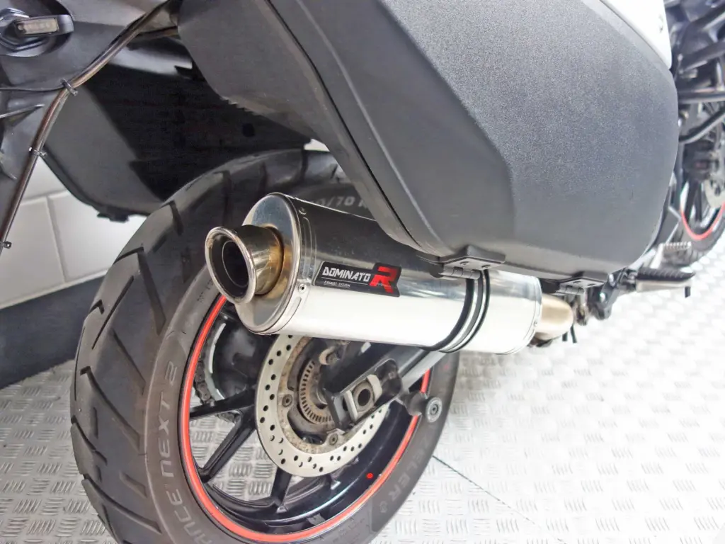 Gebruikte Suzuki V-Strom tour met 1037cc motor uit 2016 bij NIWA Motoren