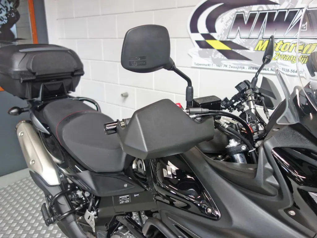 Gebruikte Suzuki V-Strom overig met 645cc motor uit 2011 bij NIWA Motoren