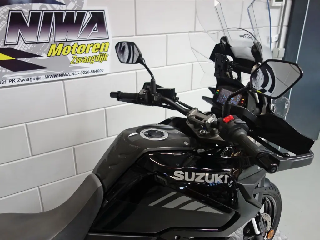 Gebruikte Suzuki V-Strom tour met 1037cc motor uit 2021 bij NIWA Motoren