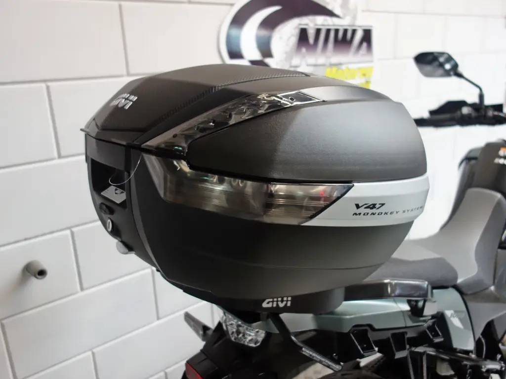 Nieuwe Suzuki V-Strom tour met cc motor uit 2026 bij NIWA Motoren