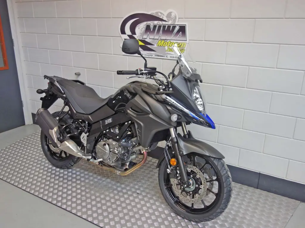 Gebruikte Suzuki V-Strom tour met cc motor uit 2026 bij NIWA Motoren