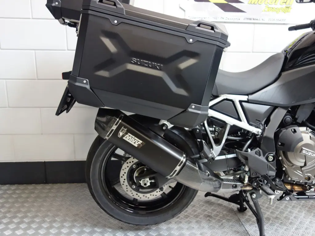 Nieuwe Suzuki V-Strom tour met cc motor uit 2025 bij NIWA Motoren