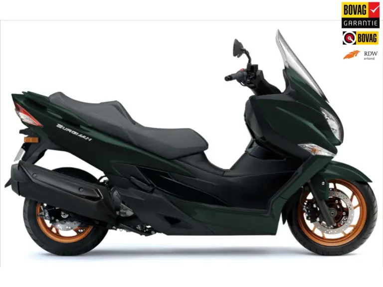 Gebruikte Yamaha T-MAX motorscooter met 562cc motor uit 2020 bij NIWA Motoren