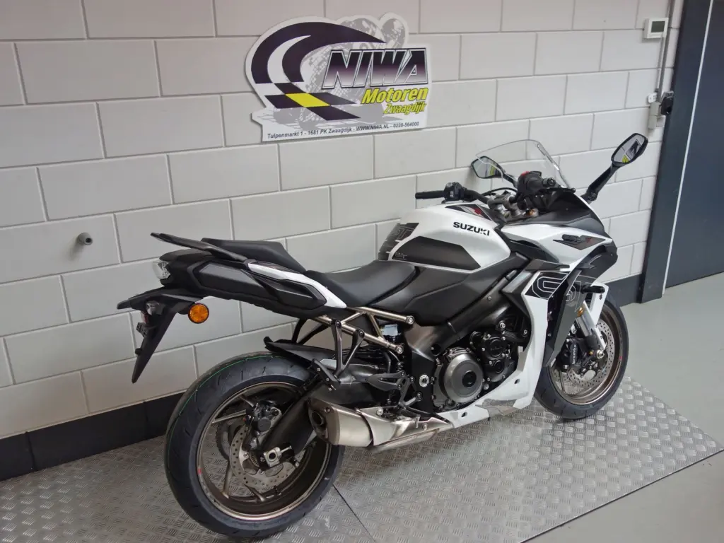 Nieuwe Suzuki GSX tour met cc motor uit 2026 bij NIWA Motoren