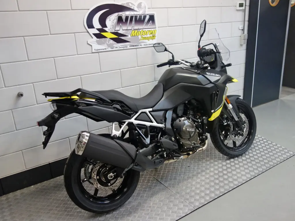Nieuwe Suzuki V-Strom tour met cc motor uit 2025 bij NIWA Motoren